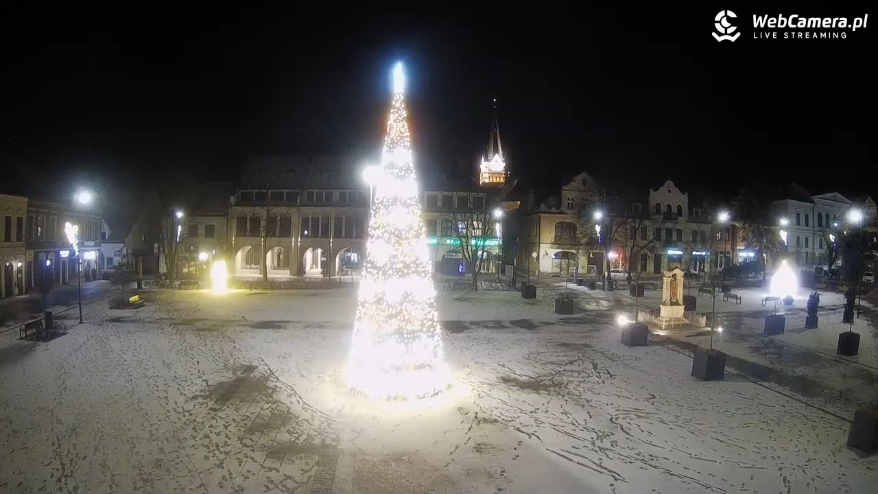 Myślenice - widok na Rynek - 31 grudzień 2025, 04:08