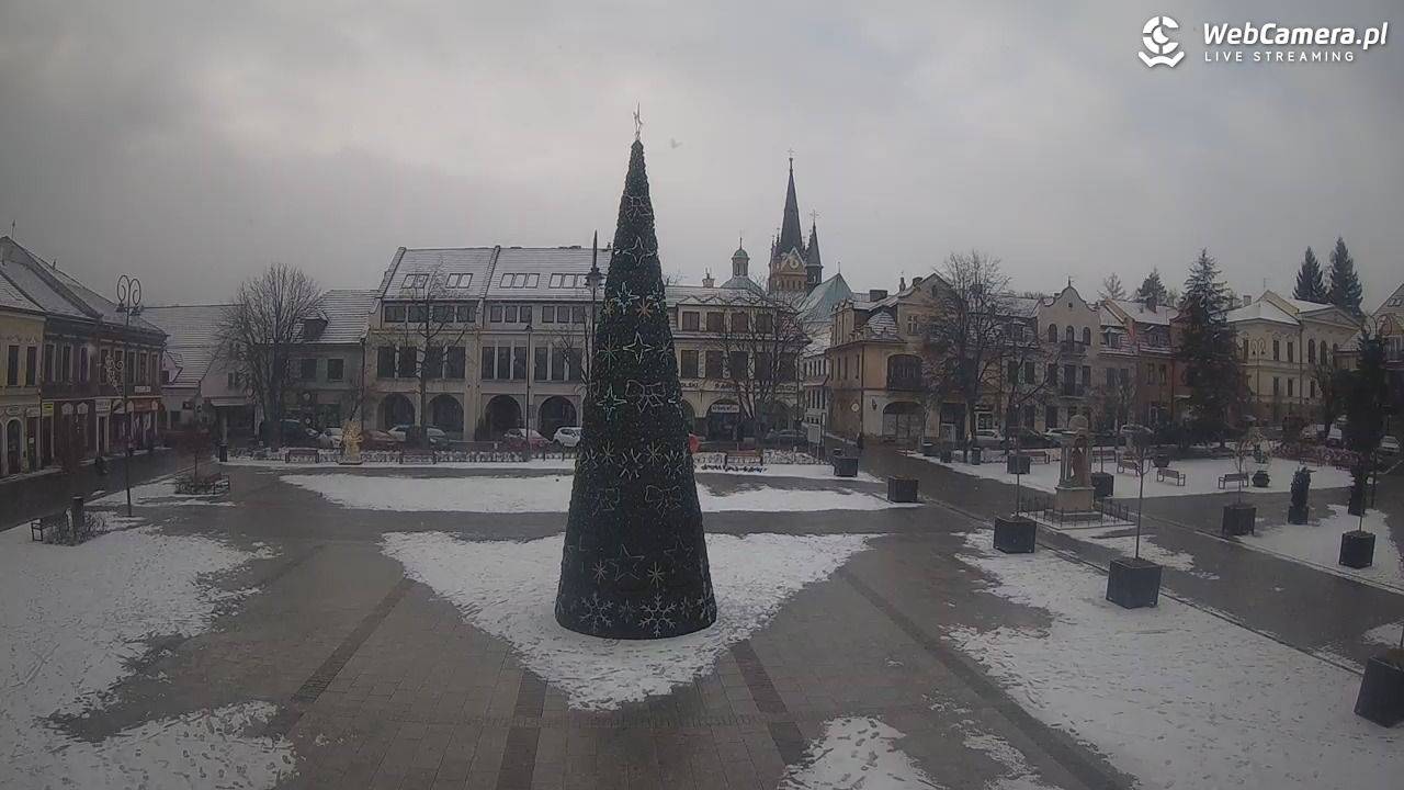 Myślenice - widok na Rynek - 31 grudzień 2025, 13:01