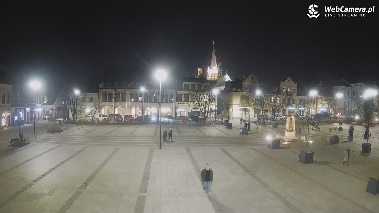 Myślenice - widok na Rynek - 02 marzec 2026, 19:06