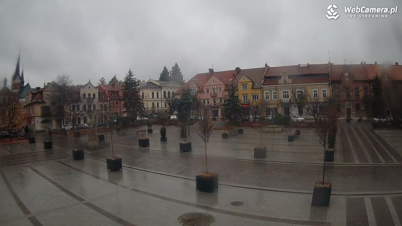 Myślenice - widok na Rynek - 03 listopad 2025, 10:41