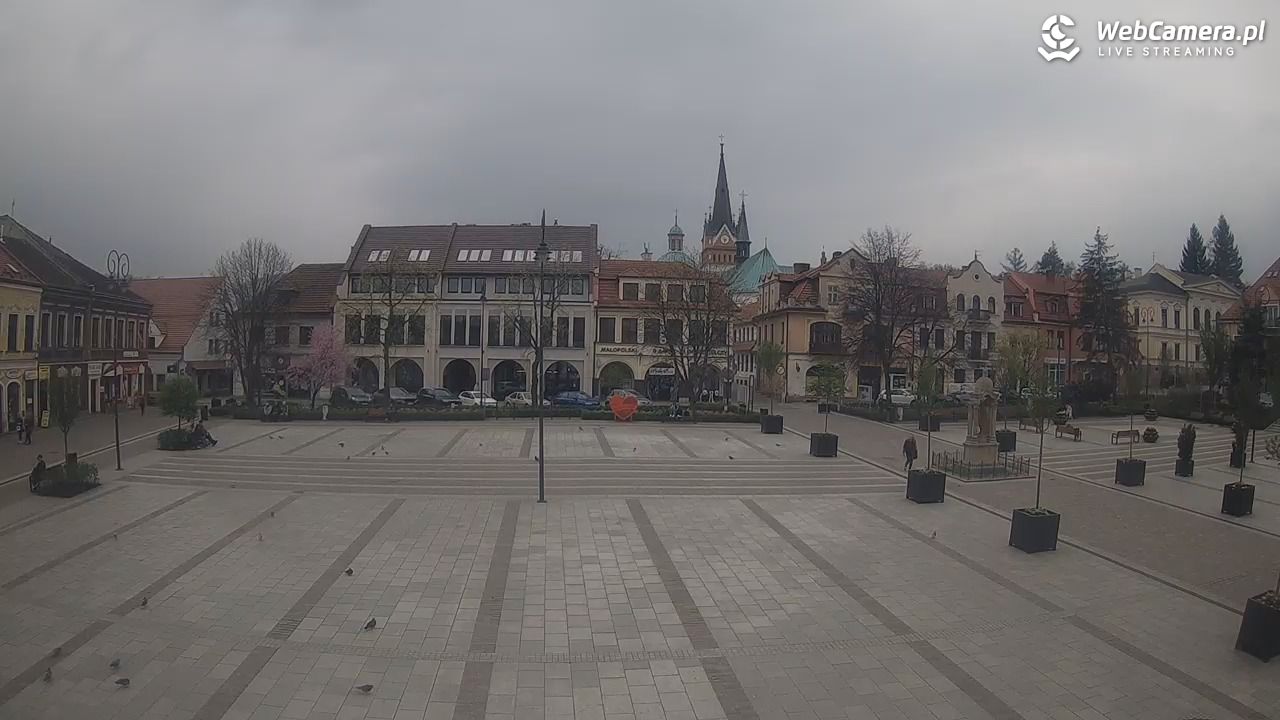 Myślenice - widok na Rynek - 15 kwiecień 2026, 15:33