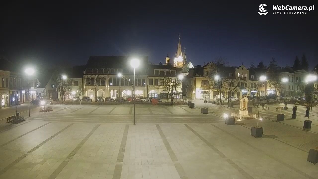 Myślenice - widok na Rynek - 03 marzec 2026, 18:20