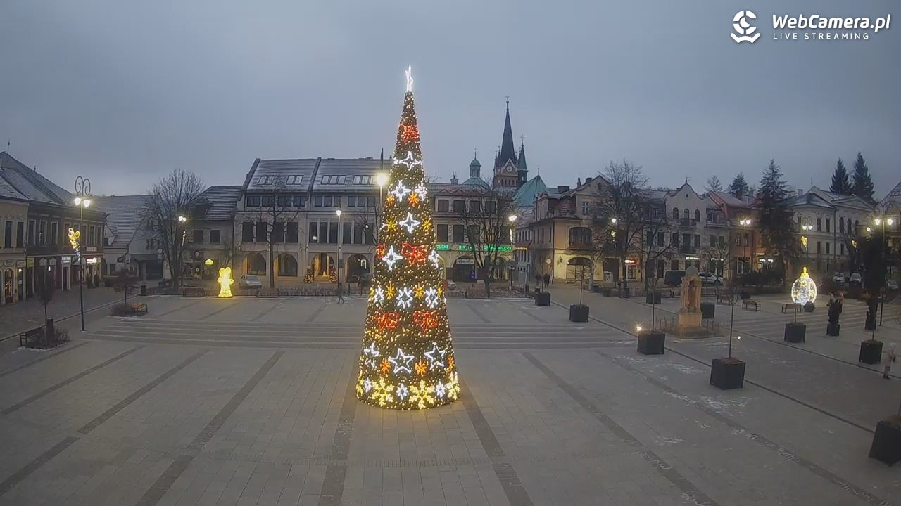 Myślenice - widok na Rynek - 25 grudzień 2025, 15:41