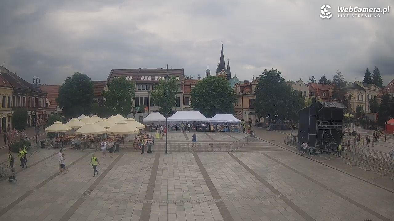Myślenice - widok na Rynek - 21 czerwiec 2026, 16:22