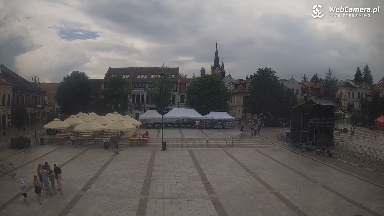 Myślenice - widok na Rynek - 21 czerwiec 2026, 15:31