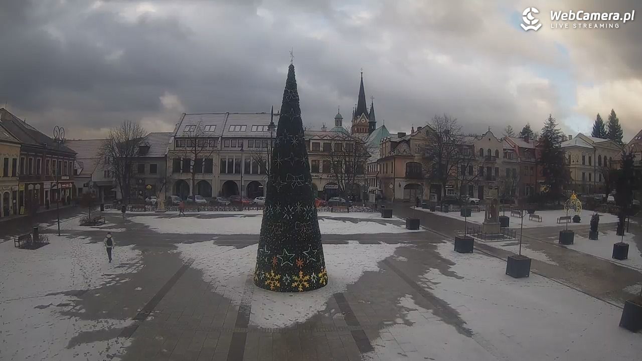 Myślenice - widok na Rynek - 30 grudzień 2025, 09:43