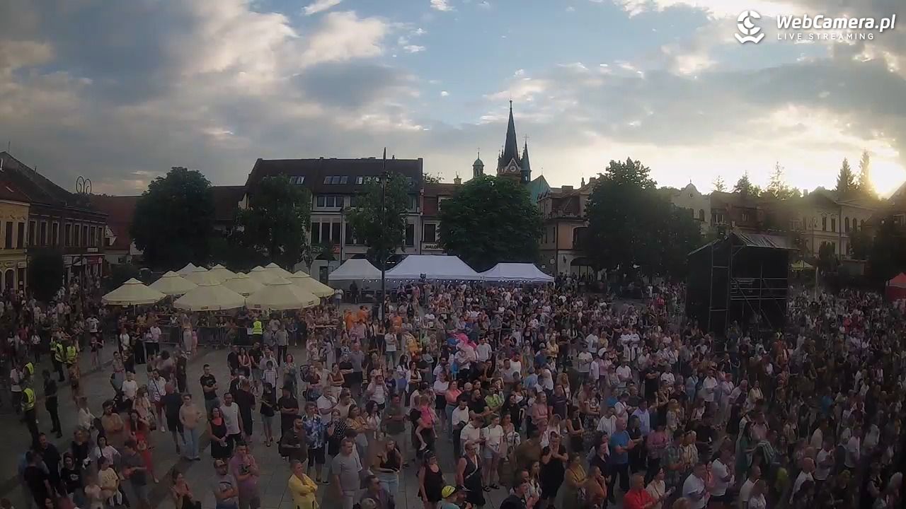 Myślenice - widok na Rynek - 21 czerwiec 2026, 19:43