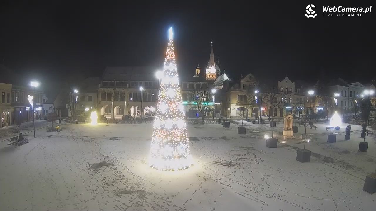 Myślenice - widok na Rynek - 30 grudzień 2025, 21:30