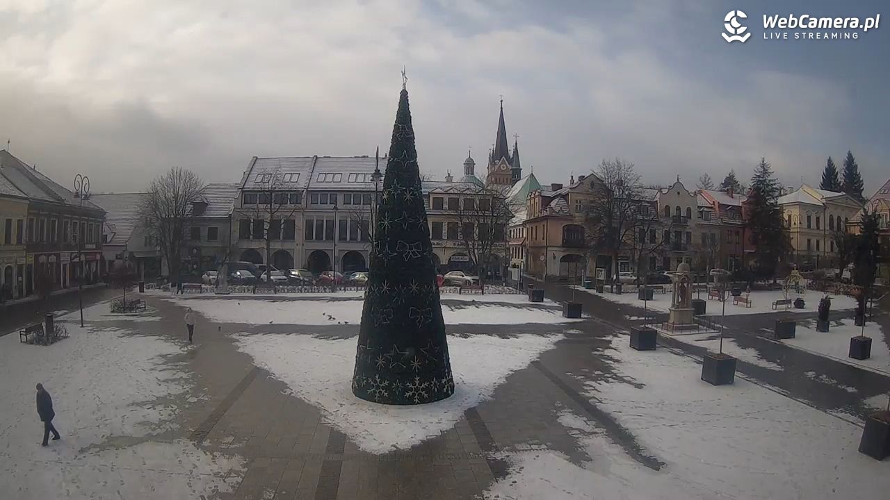 Myślenice - widok na Rynek - 31 grudzień 2025, 11:14
