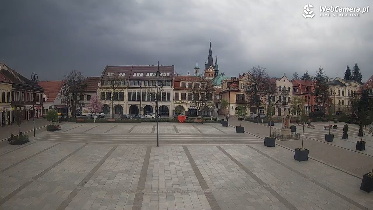 Myślenice - widok na Rynek - 14 kwiecień 2026, 07:39