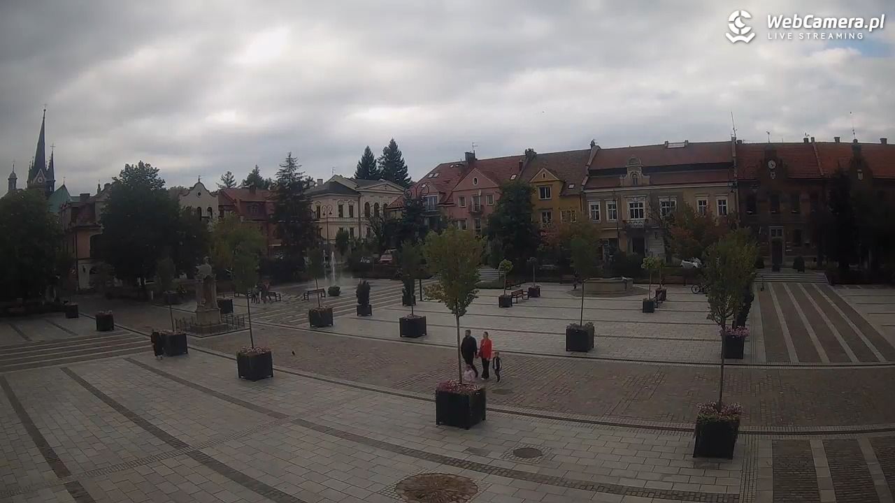 Myślenice - widok na Rynek - 31 sierpień 2025, 17:21