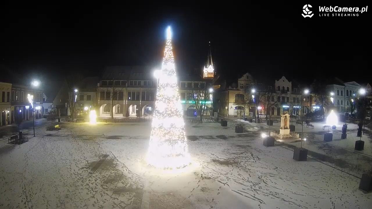 Myślenice - widok na Rynek - 31 grudzień 2025, 04:08