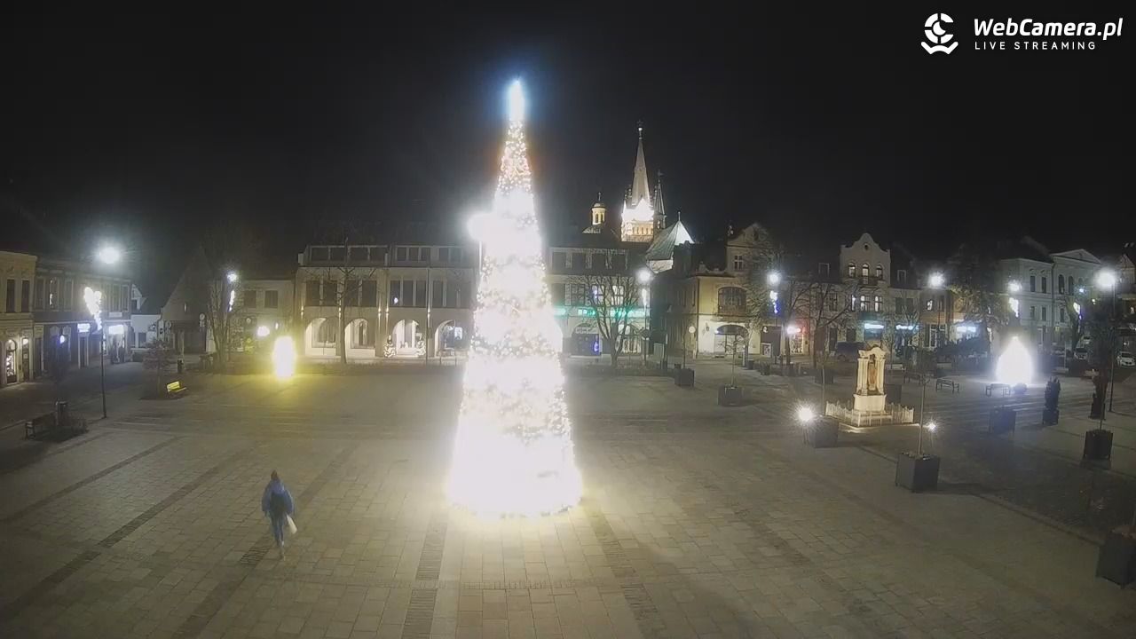 Myślenice - widok na Rynek - 29 grudzień 2025, 22:31