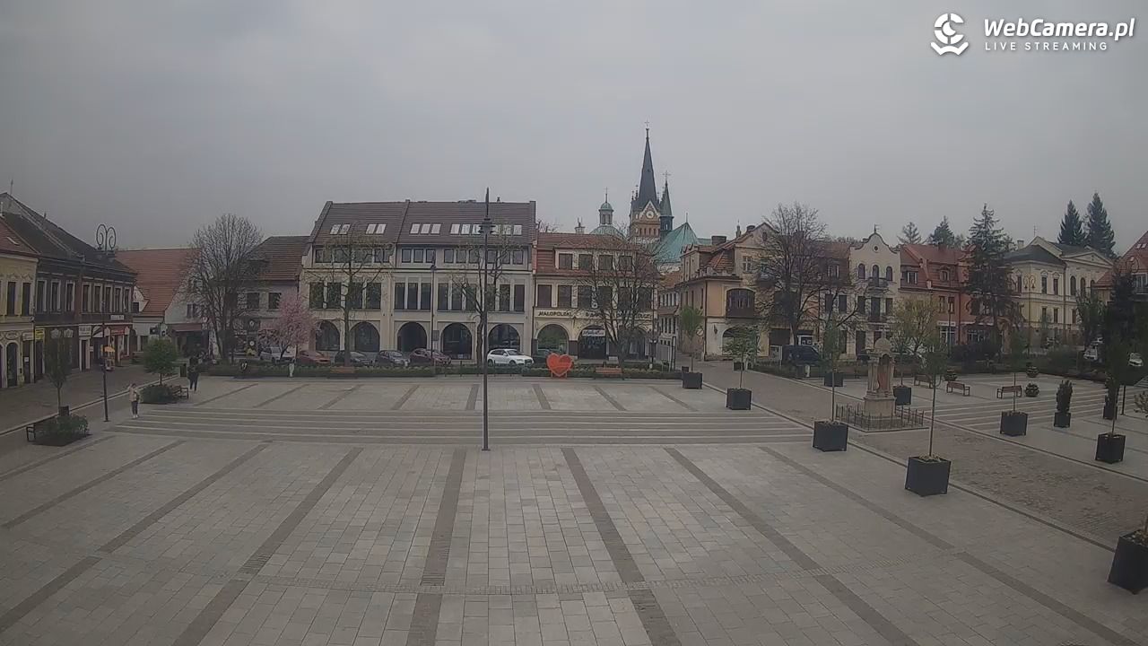 Myślenice - widok na Rynek - 16 kwiecień 2026, 08:24