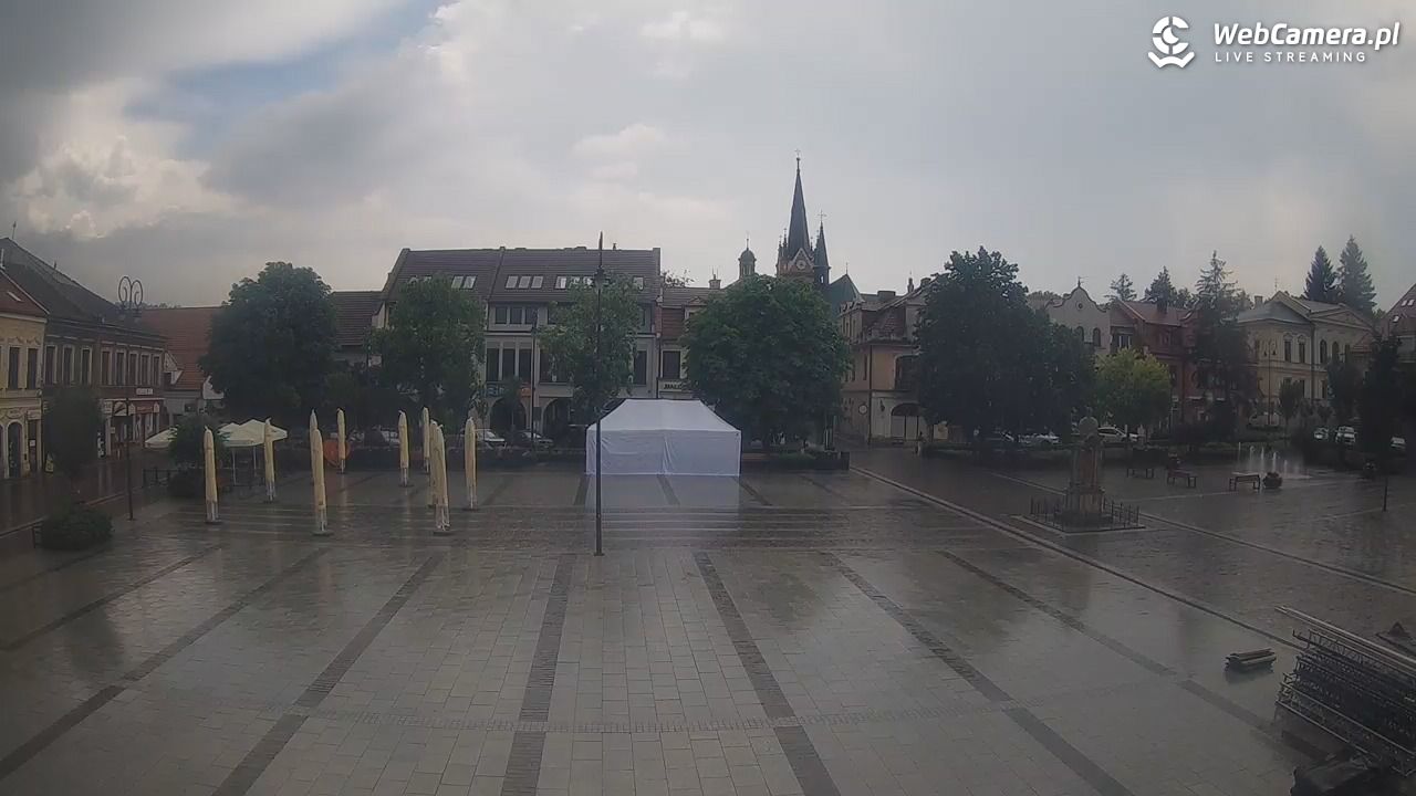 Myślenice - widok na Rynek - 22 czerwiec 2026, 13:19