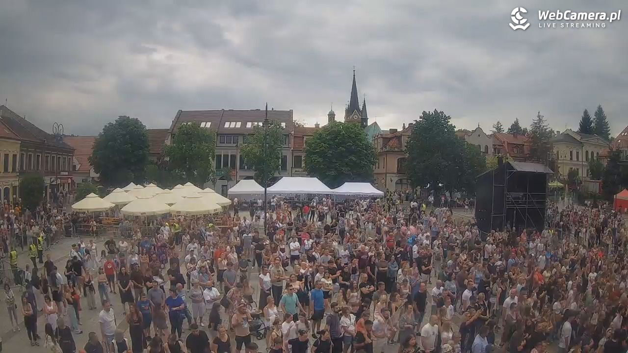 Myślenice - widok na Rynek - 21 czerwiec 2026, 17:19