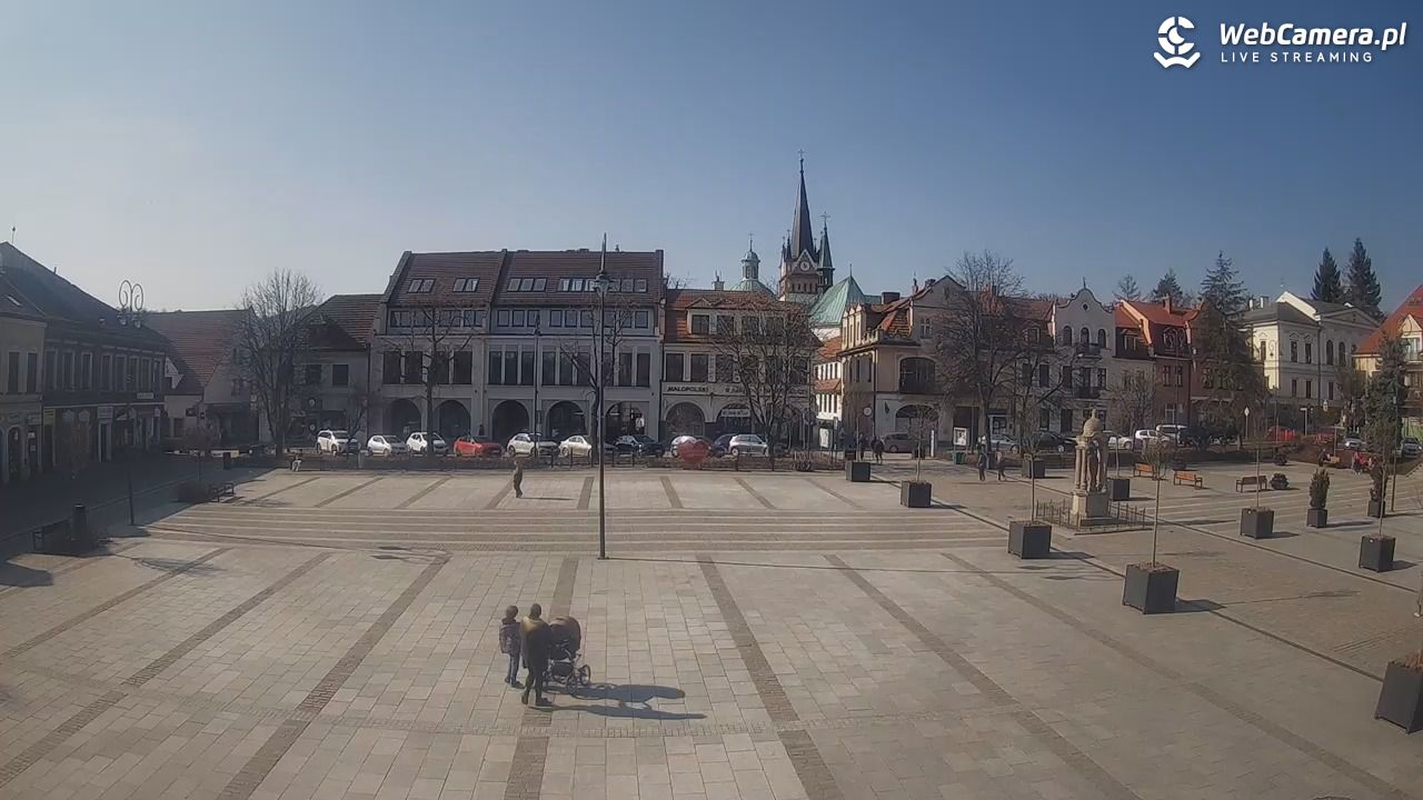 Myślenice - widok na Rynek - 01 marzec 2026, 10:58