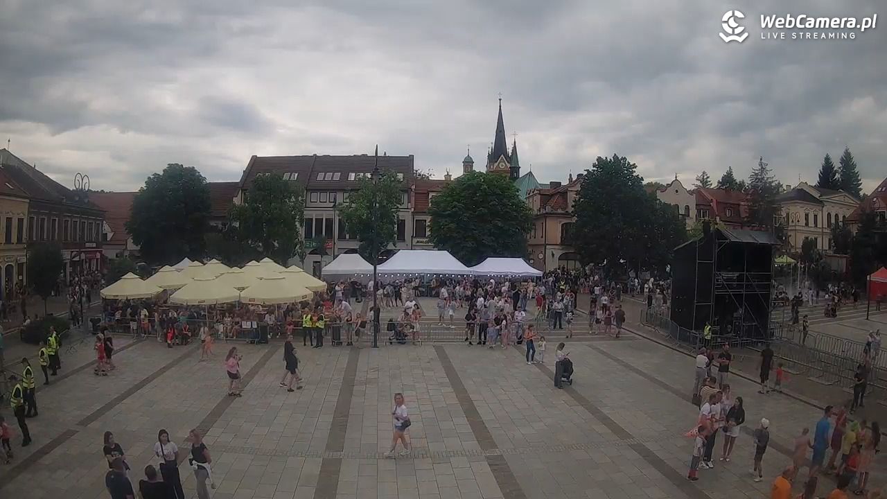 Myślenice - widok na Rynek - 21 czerwiec 2026, 18:20