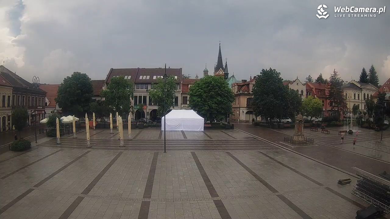 Myślenice - widok na Rynek - 22 czerwiec 2026, 13:42