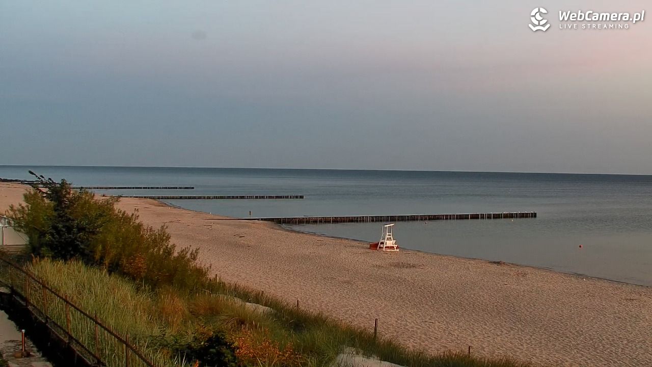 NIECHORZE - widok na plażę i morze - 15 sierpień 2026, 05:24