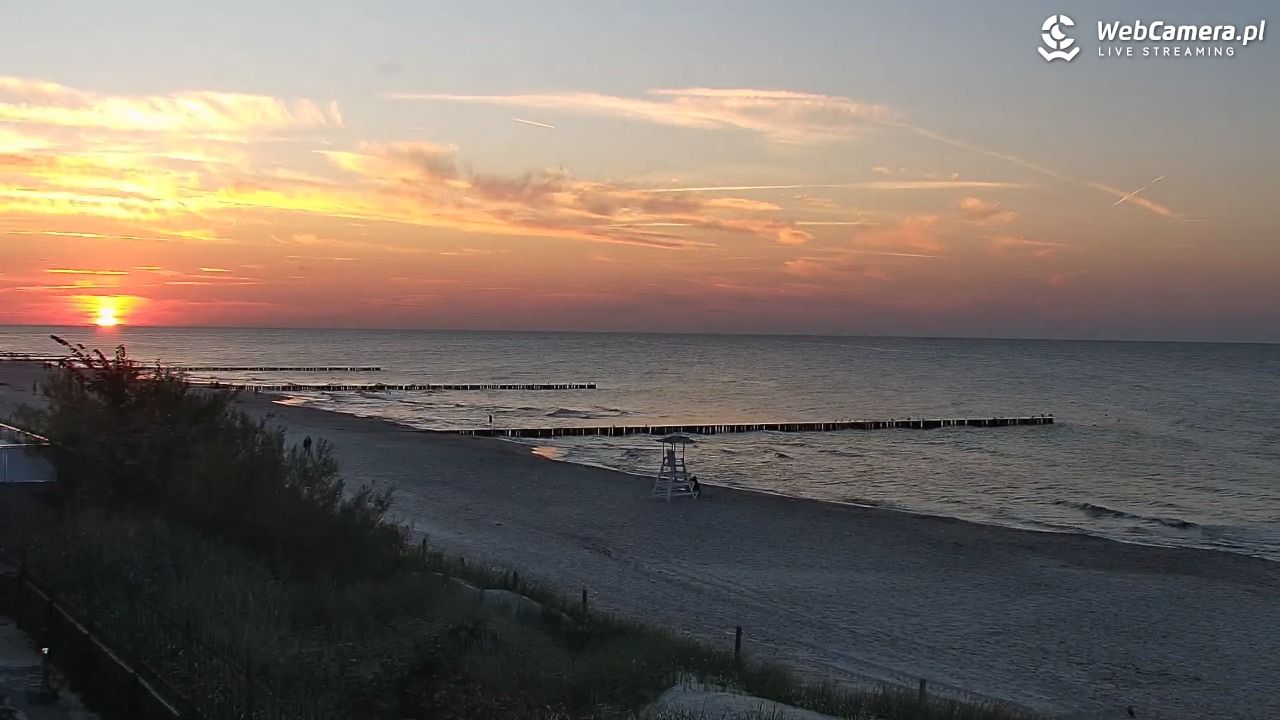 NIECHORZE - widok na plażę i morze - 27 wresień 2026, 18:44