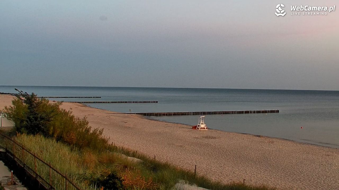 NIECHORZE - widok na plażę i morze - 15 sierpień 2026, 05:24