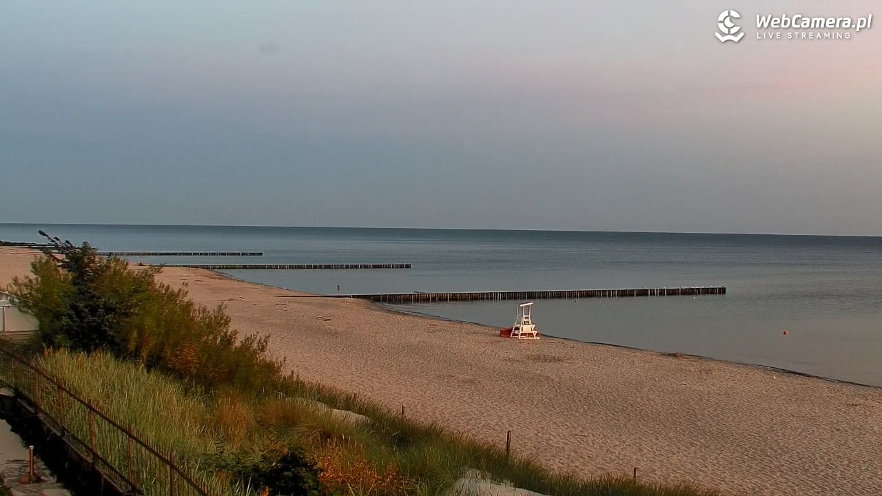 NIECHORZE - widok na plażę i morze - 15 sierpień 2026, 05:24