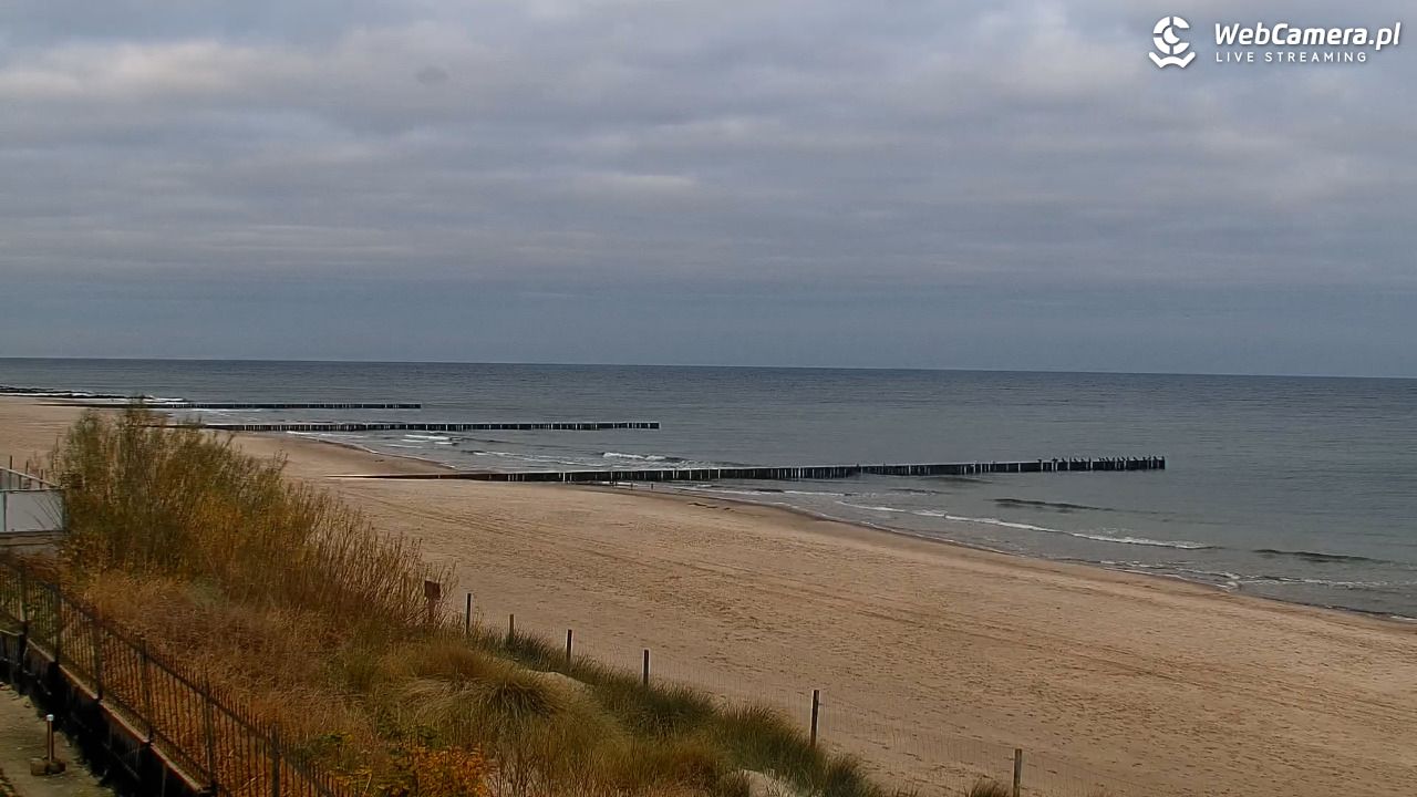NIECHORZE - widok na plażę i morze - 04 listopad 2025, 07:58