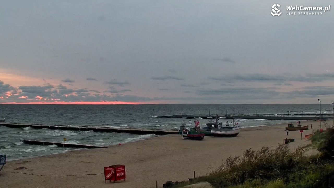 NIECHORZE - widok na plażę i morze - 16 sierpień 2026, 05:30