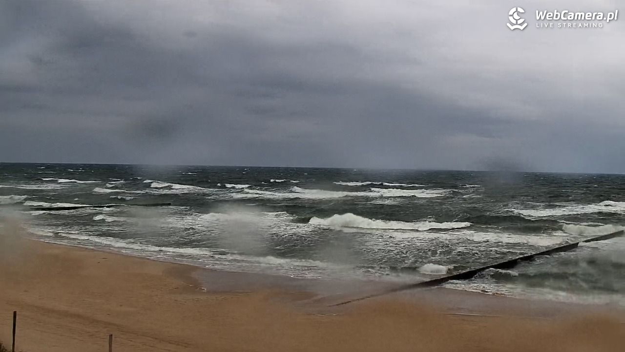NIECHORZE - widok na plażę i morze - 15 maj 2025, 11:53