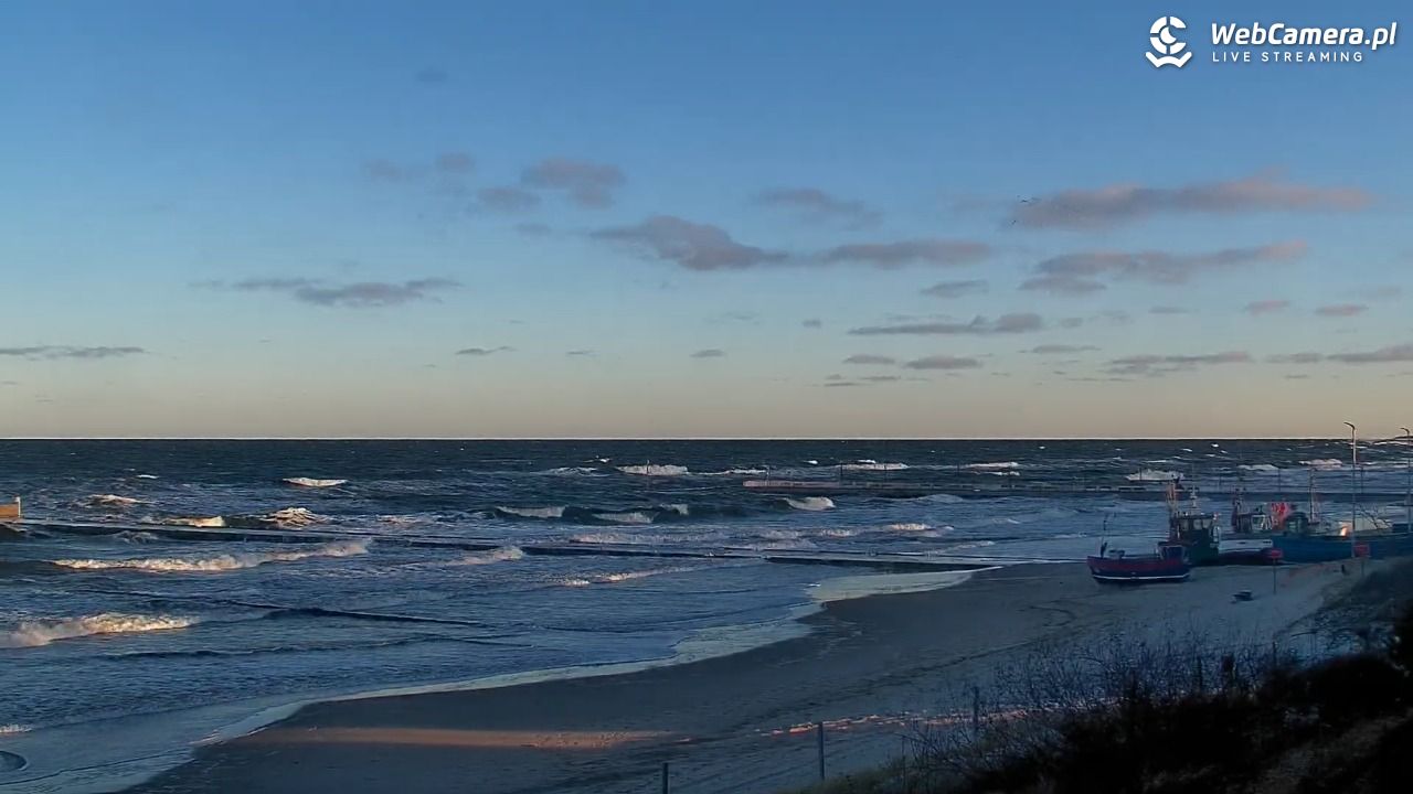 NIECHORZE - widok na plażę i morze - 28 grudzień 2025, 09:31