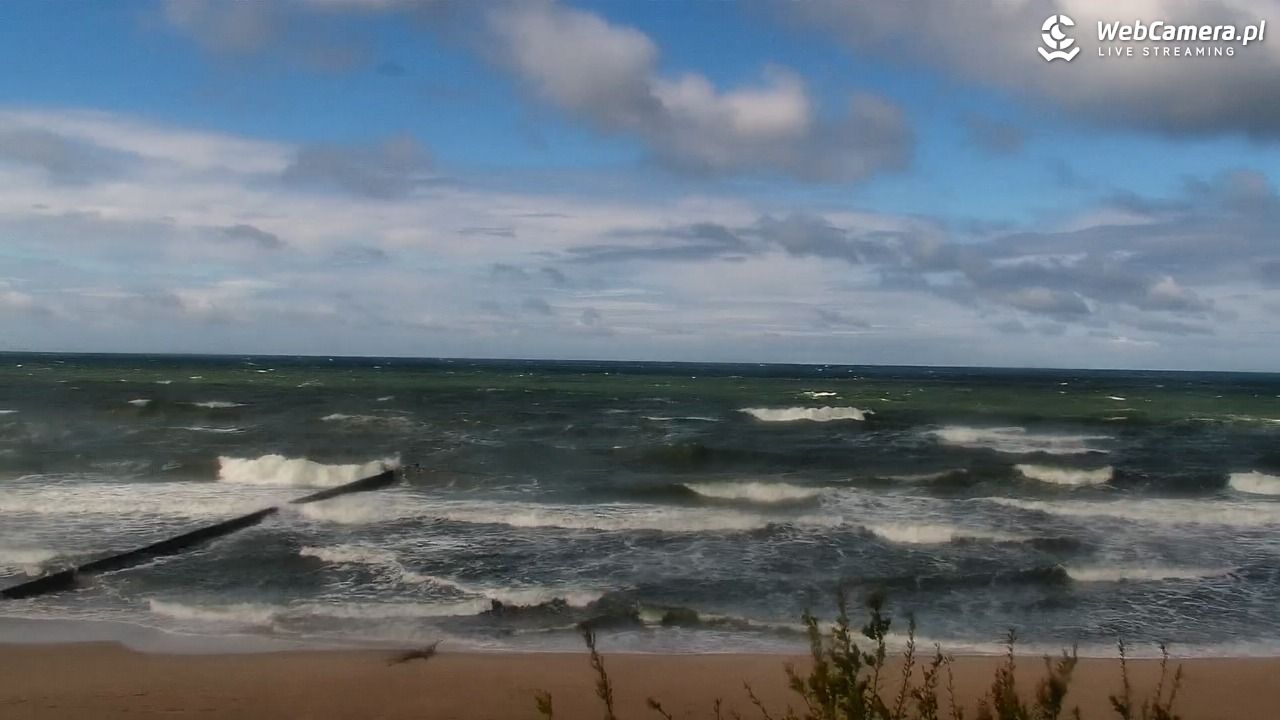 NIECHORZE - widok na plażę i morze - 15 maj 2025, 15:25