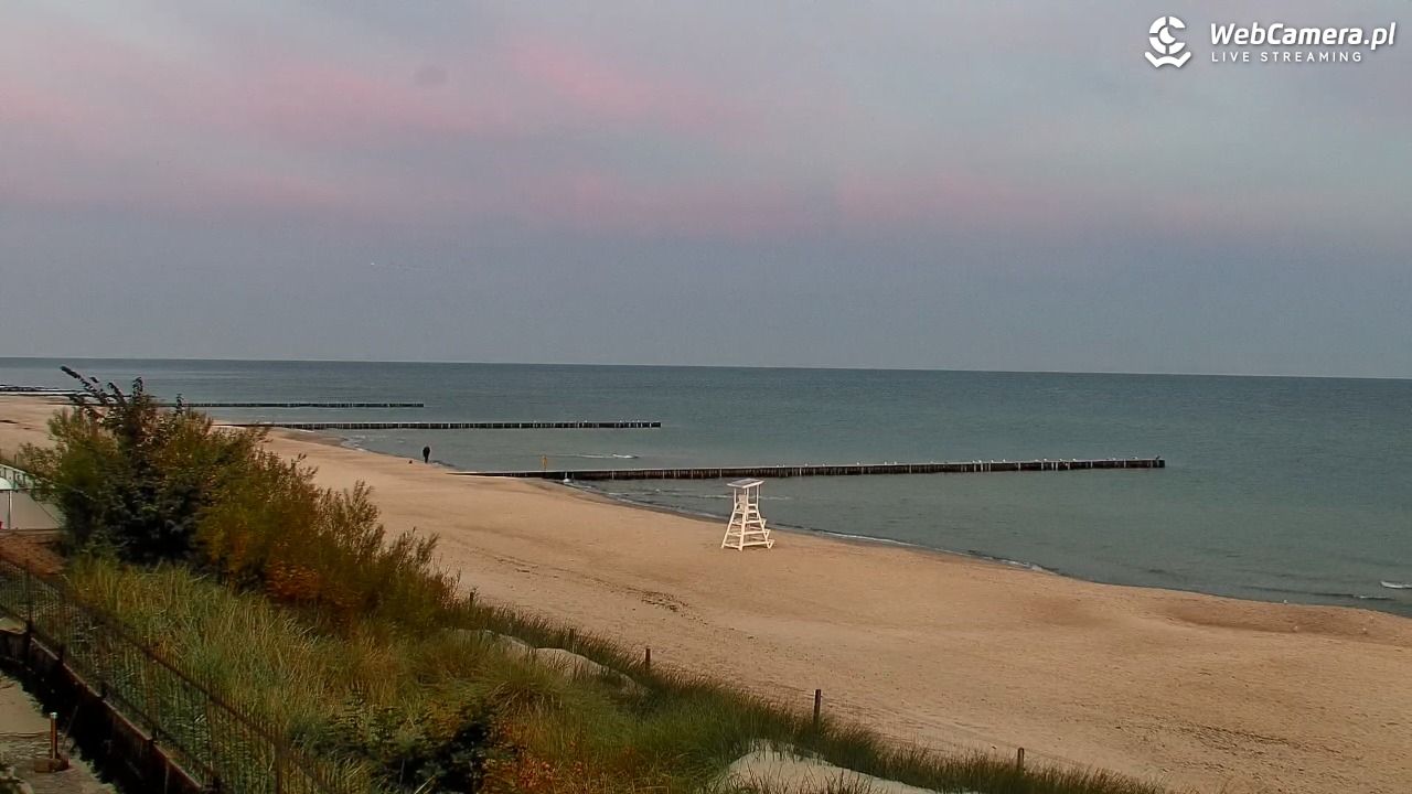 NIECHORZE - widok na plażę i morze - 30 wresień 2026, 06:48