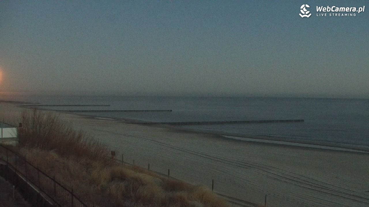 NIECHORZE - widok na plażę i morze - 01 kwiecień 2026, 05:51