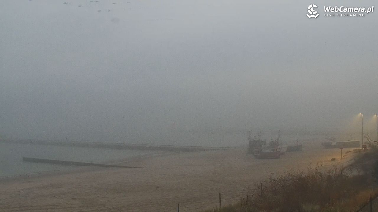NIECHORZE - widok na plażę i morze - 03 listopad 2025, 06:48