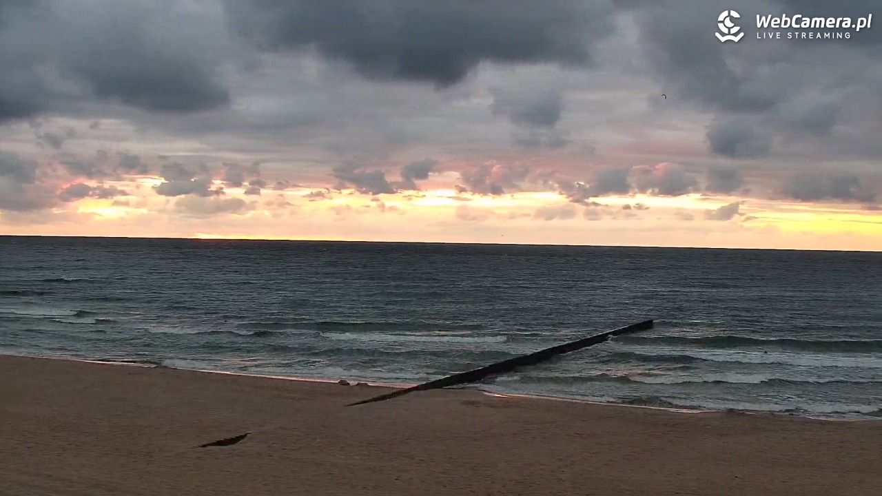 NIECHORZE - widok na plażę i morze - 02 lipiec 2026, 21:28