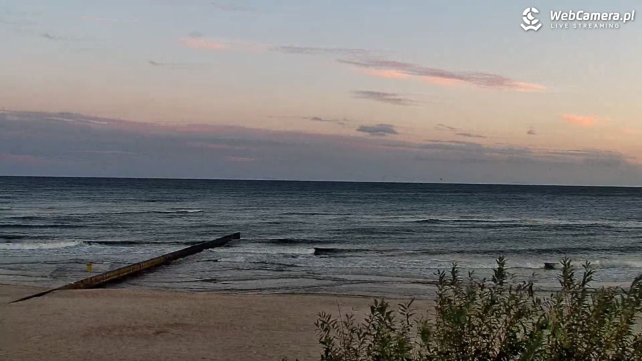 NIECHORZE - widok na plażę i morze - 16 wresień 2025, 06:36