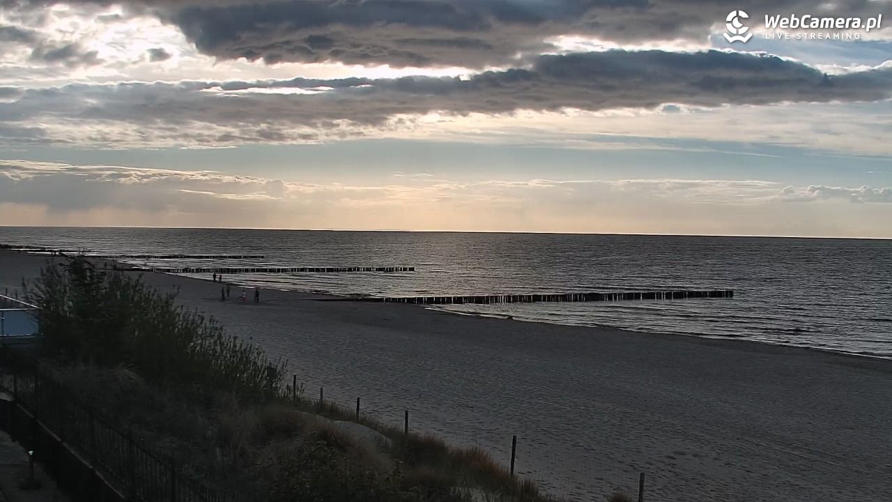 NIECHORZE - widok na plażę i morze - 16 maj 2026, 19:02