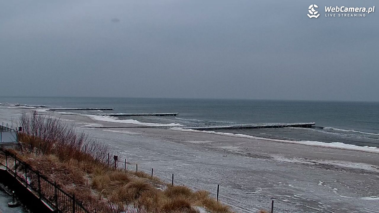 NIECHORZE - widok na plażę i morze - 09 luty 2026, 16:16