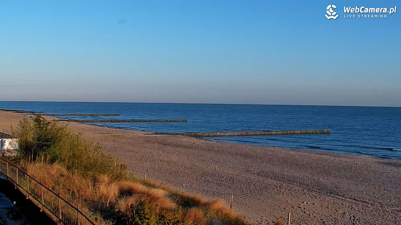 NIECHORZE - widok na plażę i morze - 17 maj 2026, 05:40