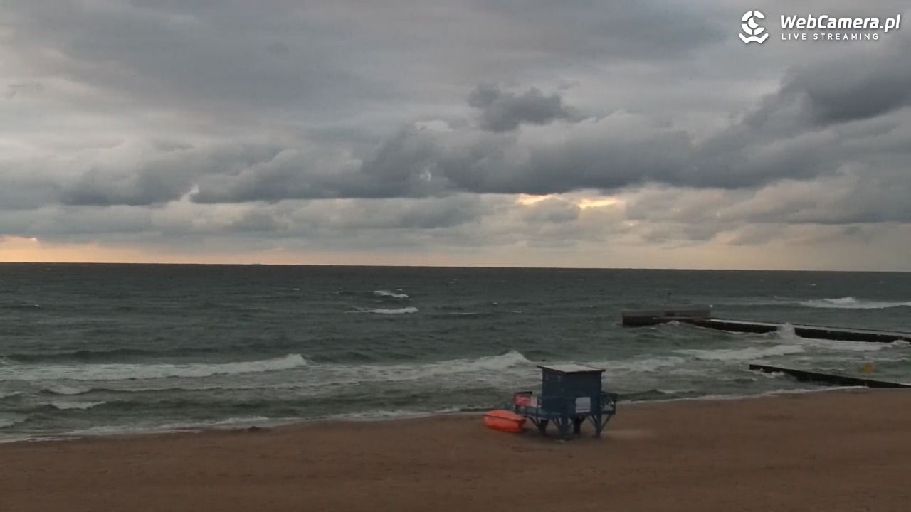 NIECHORZE - widok na plażę i morze - 02 lipiec 2026, 22:02