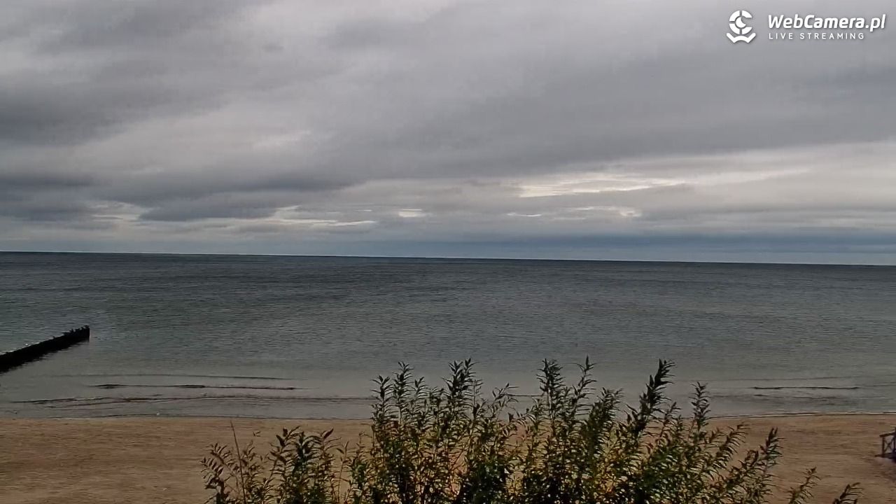 NIECHORZE - widok na plażę i morze - 15 wresień 2025, 10:53