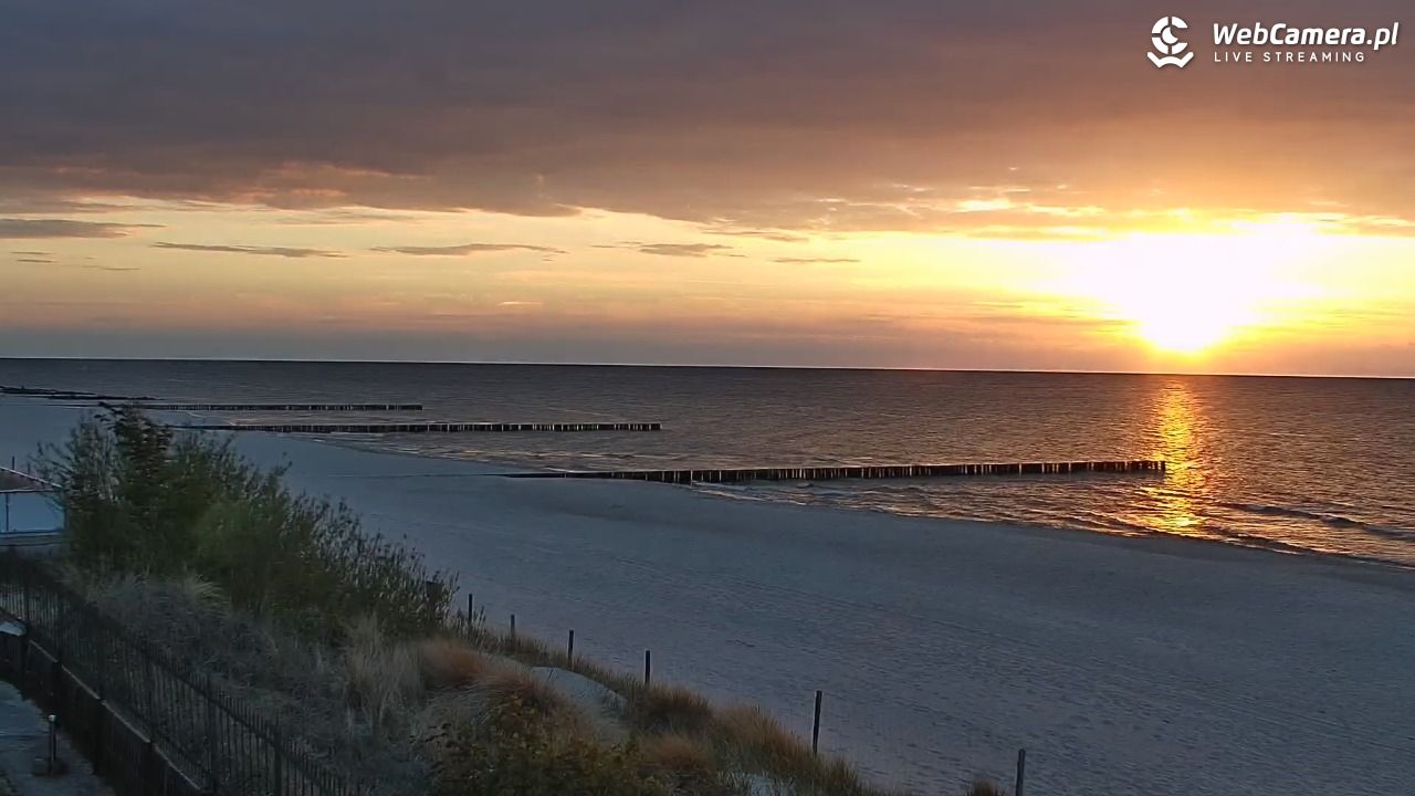 NIECHORZE - widok na plażę i morze - 17 maj 2026, 20:41