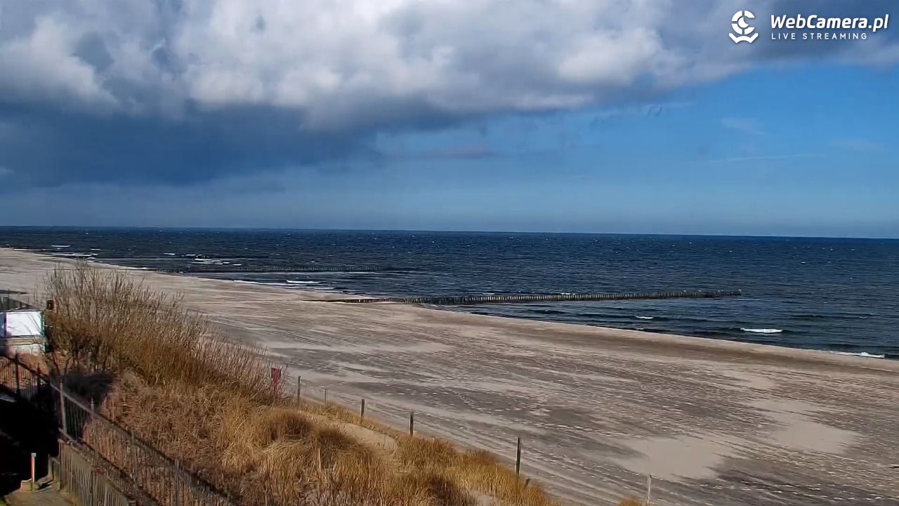 NIECHORZE - widok na plażę i morze - 04 kwiecień 2026, 09:12