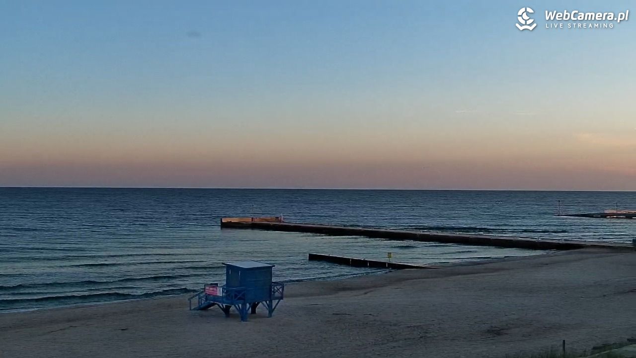 NIECHORZE - widok na plażę i morze - 01 październik 2026, 07:37