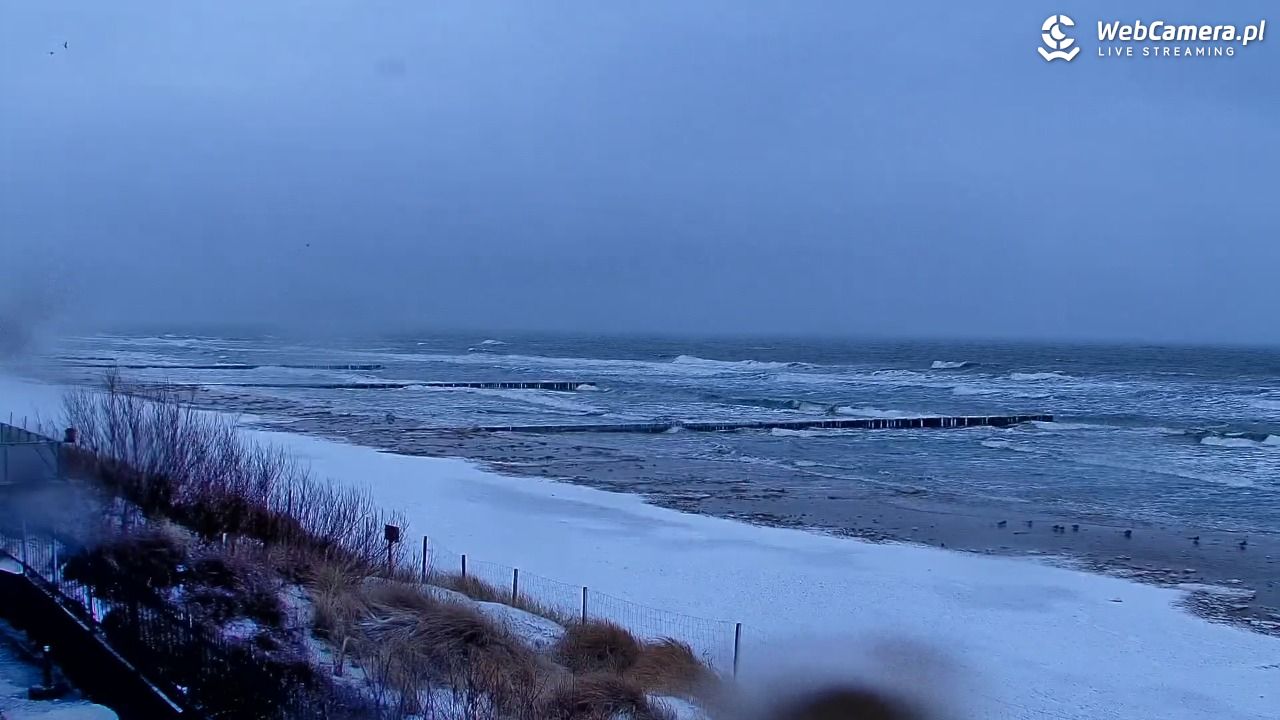 NIECHORZE - widok na plażę i morze - 13 luty 2026, 07:34