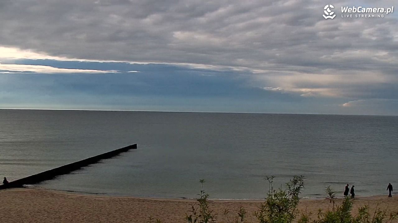 NIECHORZE - widok na plażę i morze - 07 czerwiec 2025, 18:39