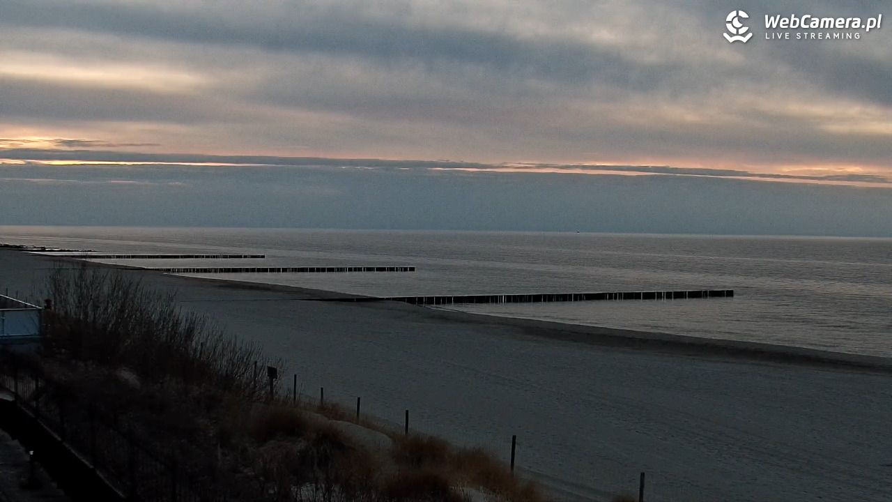 NIECHORZE - widok na plażę i morze - 02 kwiecień 2026, 20:07