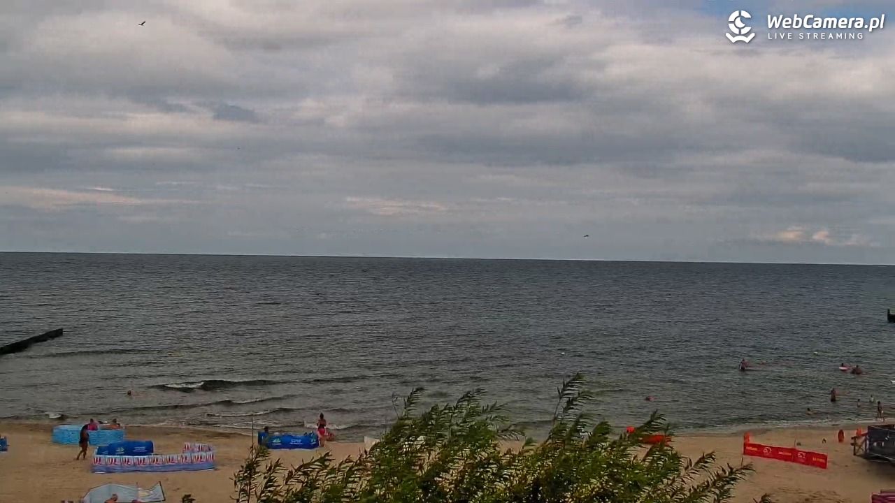 NIECHORZE - widok na plażę i morze - 01 sierpień 2025, 13:32