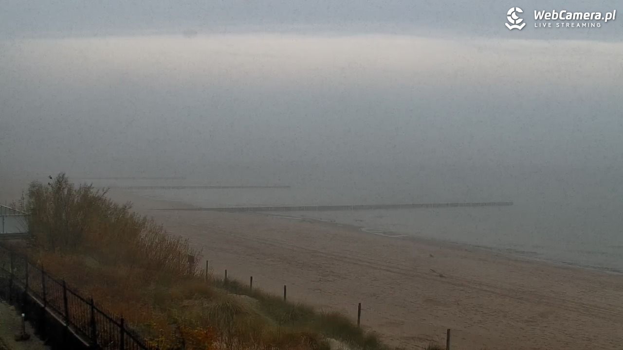 NIECHORZE - widok na plażę i morze - 03 listopad 2025, 06:58